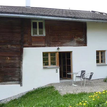 度假居 Charmantes Strickhaus Im Val Lumnezia *