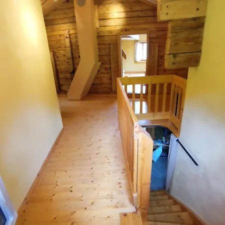 Charmantes Strickhaus Im Val Lumnezia Сasa de vacaciones Vignogn