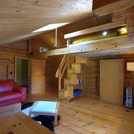 Charmantes Strickhaus Im Val Lumnezia